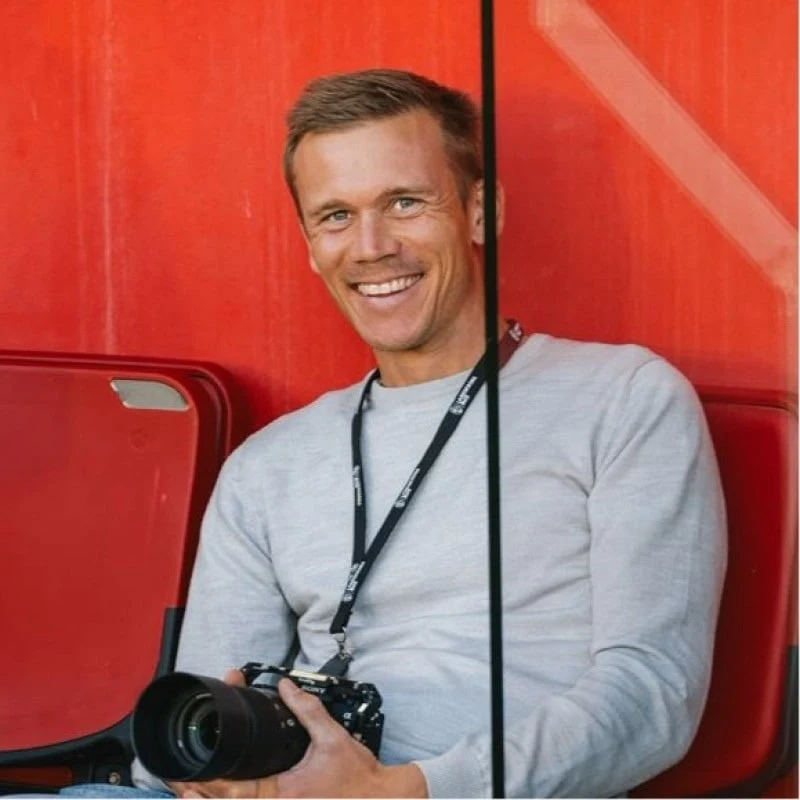 Melker Bengtsson med kamera